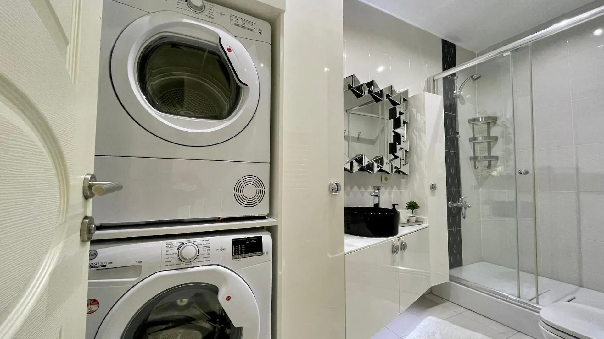Kaplan Luxury Family Flat - 3 Bedrooms With Air Conditioning & Heating In The City Istanbul