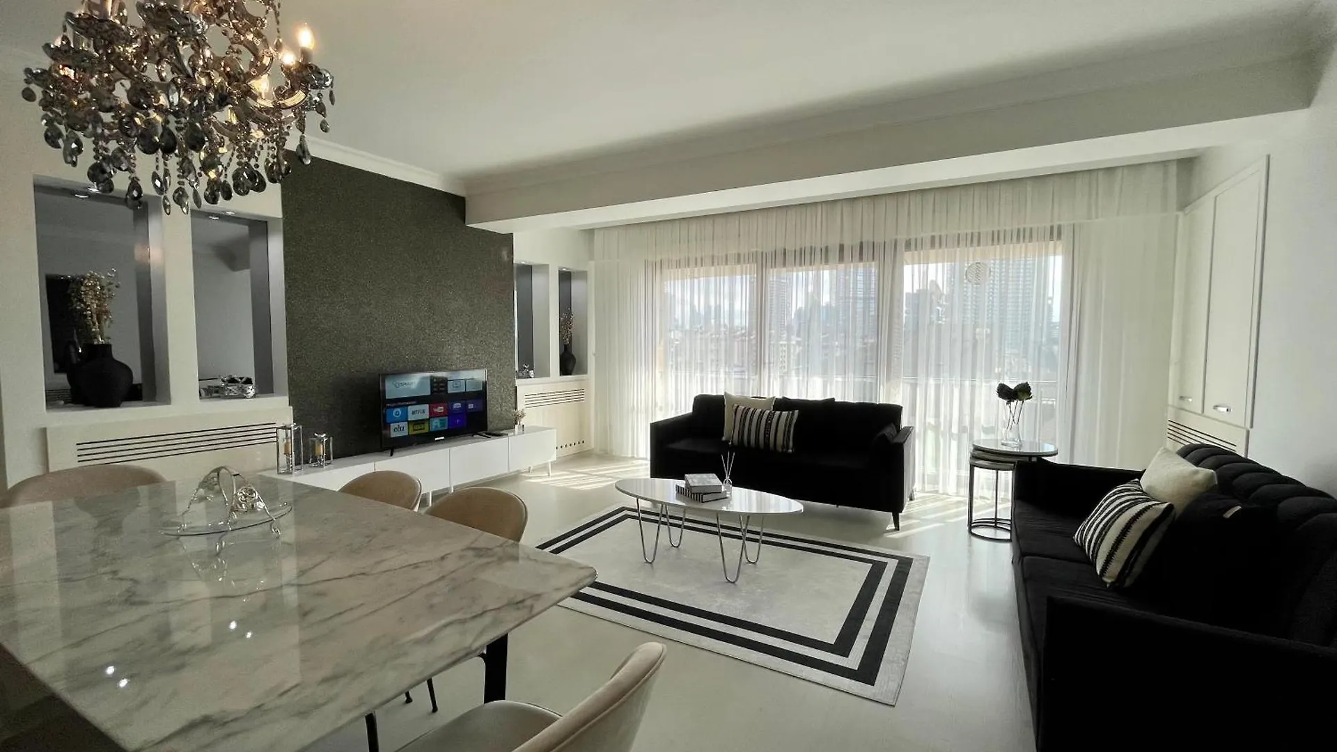 Apartment Kaplan Luxury Family Flat - 3 Bedrooms With Air Conditioning & Heating In The City Istanbul